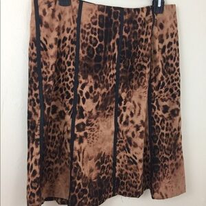 Kelly and Diane Animal Print Skirt. Brown. Sz 8.